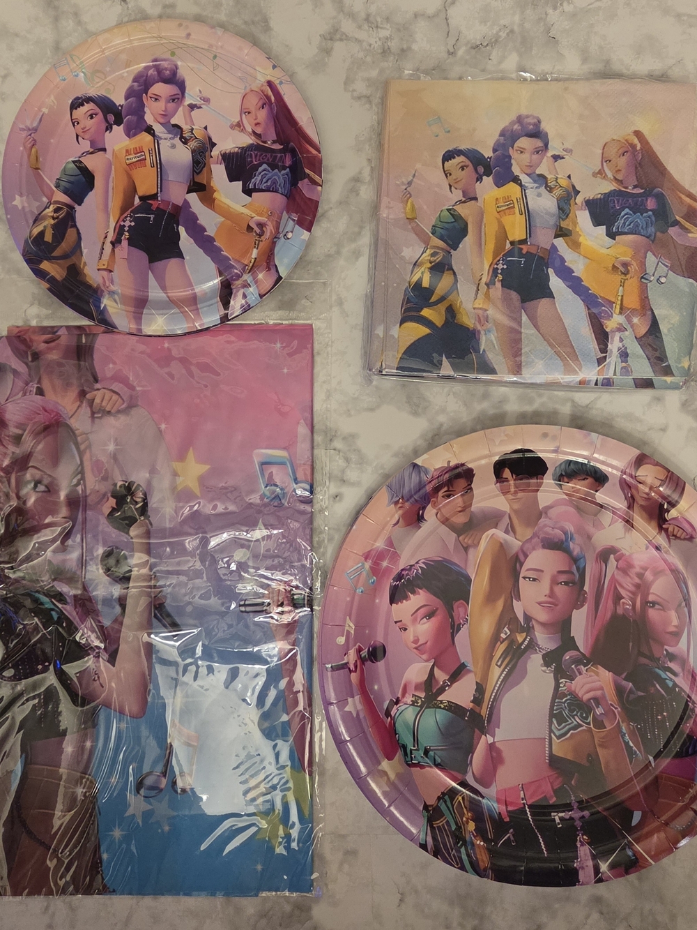 Unoffical KPop Demon Hunters - 20 Piece Party Plates & Napkins Set